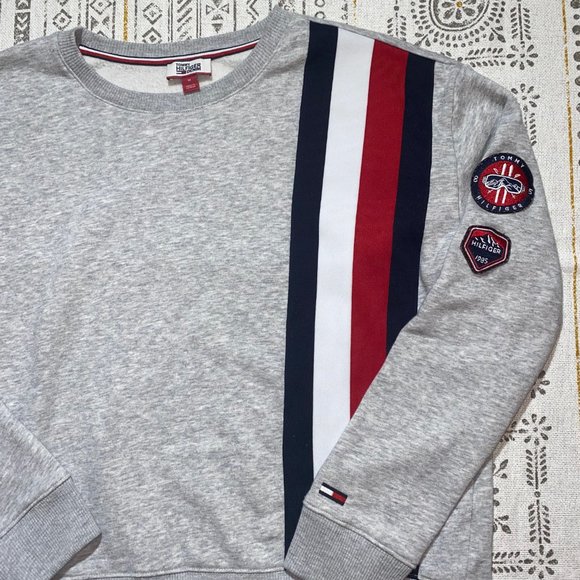 Tommy Hilfiger Women's Crew Neck Sweatshirt Medium - Picture 3 of 12